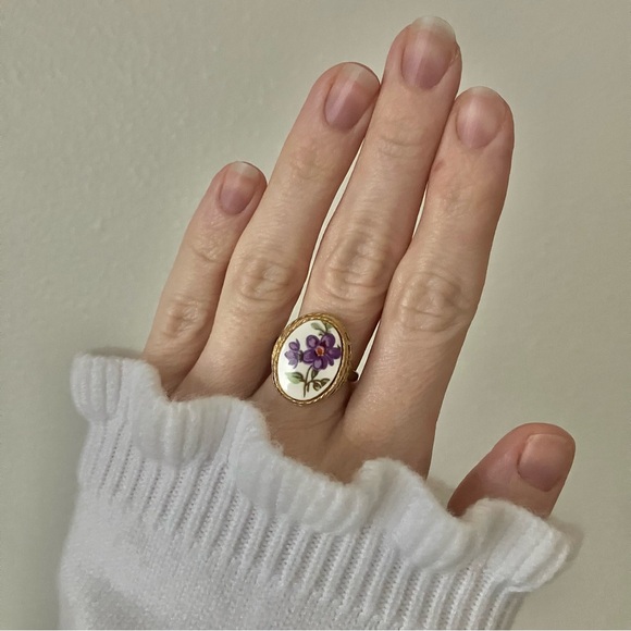 Painted African Violets Enamel Gold Adjustable Antique Ring Statement Floral - Picture 2 of 14